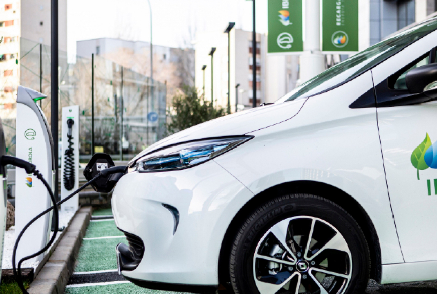 Cargador eléctrico