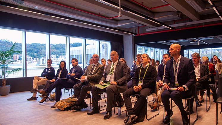 Iberdrola ha presentado hoy en la torre BAT en Bilbao el Programa 64bis Iberdrola
