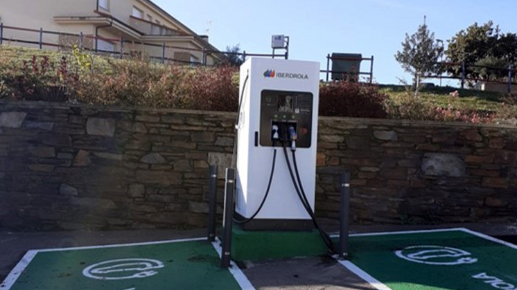 Punto de recarga rápida para vehículos eléctricos.