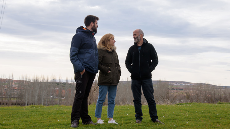 La Universidad de Salamanca e Iberdrola impulsan la conservación de la avifauna con un innovador estudio que optimiza las redes de distribución eléctrica.