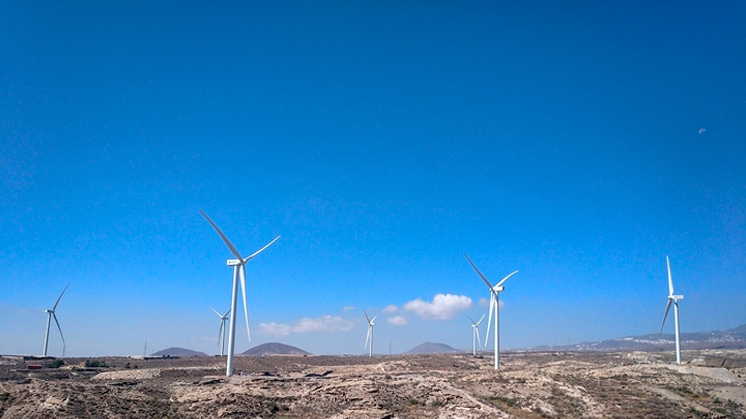 Montaje Aerogeneradores parque eolico Canarias.