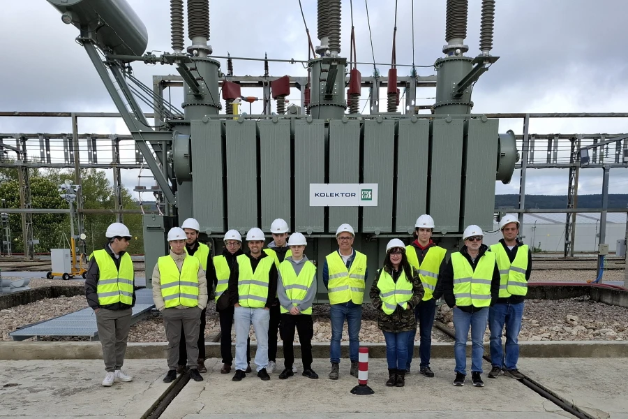 A group of students from Padre Aramburu in Burgos visit Villímar