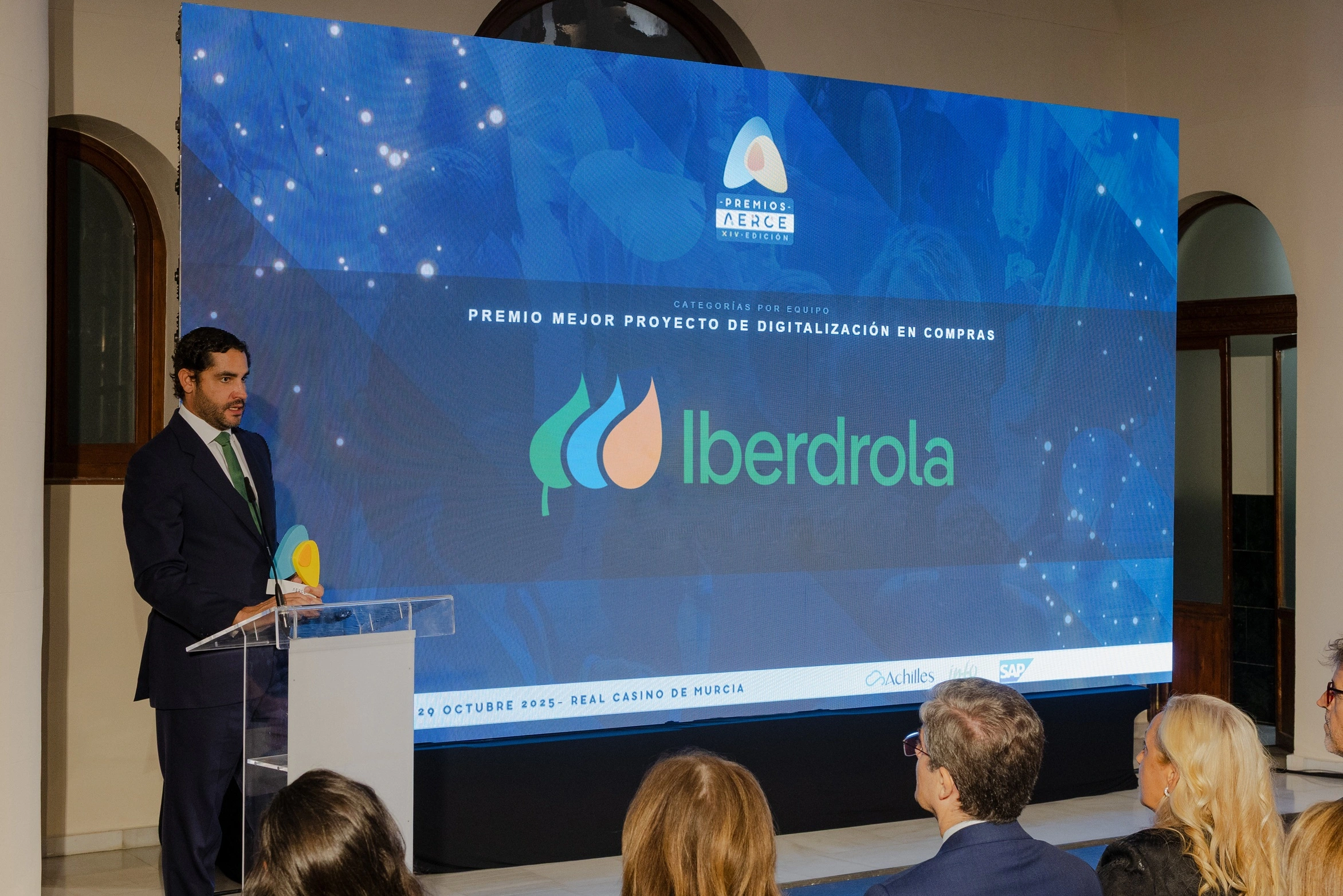 Grupo Iberdrola gana el premio AERCE